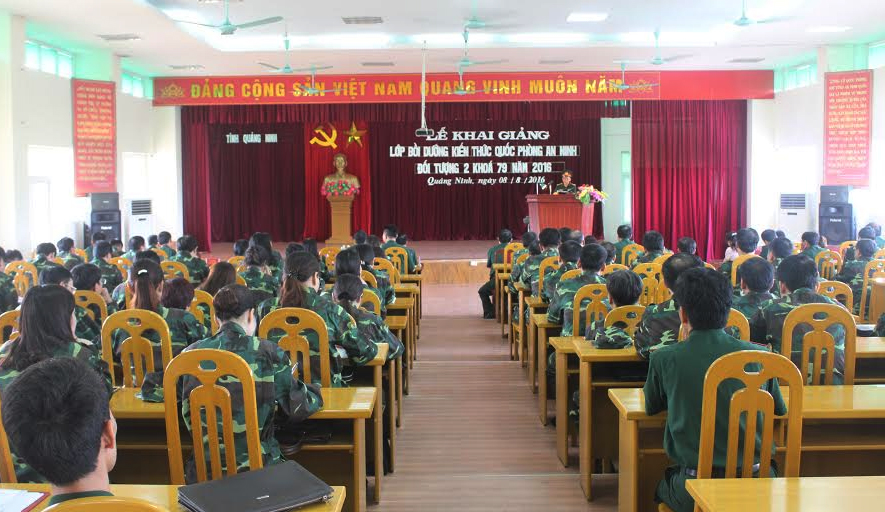  Quảng Ninh: Khai giảng lớp bồi dưỡng kiến thức QP-AN cho đối tượng 2
